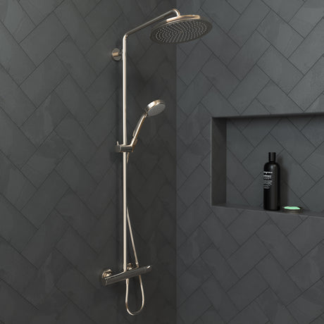 Raindance Classic Showerhead 240 1-Jet, 2.5 GPM in Polished Nickel